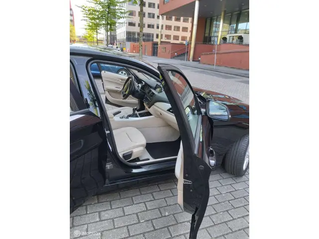 BMW 1 Serie 114i EDE Business Sport 2013 Benzine 14