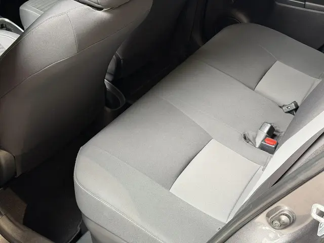 Toyota Yaris 1.5 Hybrid Aspiration 2018 Hybride Benzine 19