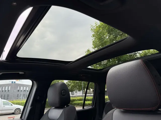 Mercedes-Benz GLB 200 AMG PAMORAMADAK 2020 Benzine 4