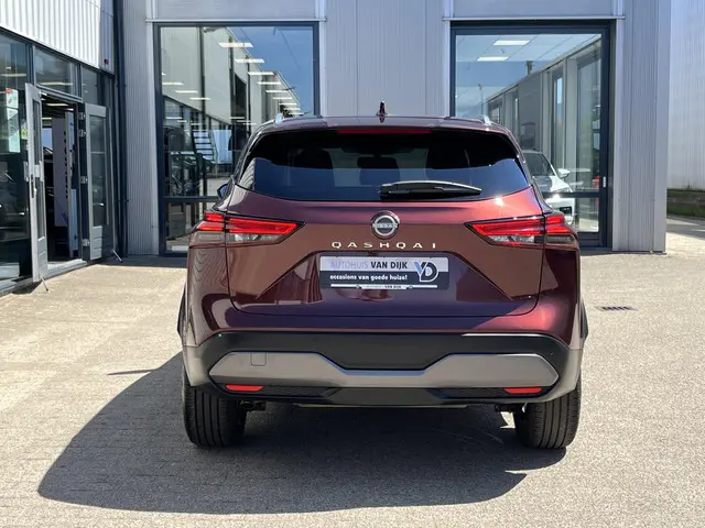 Nissan QASHQAI 1.3 MHEV Tekna 2023 Benzine 26