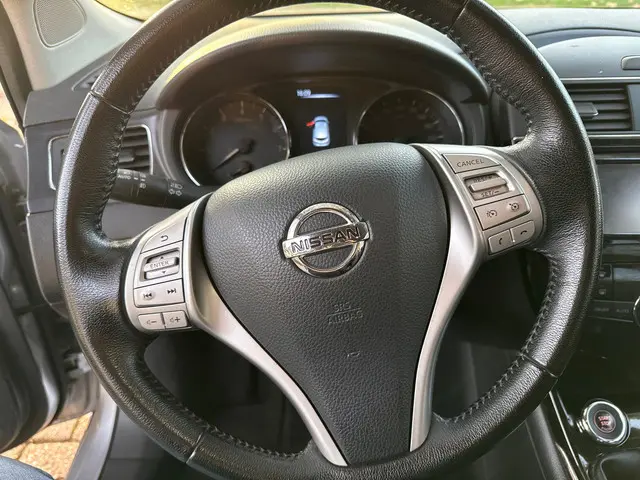 Nissan Pulsar 1.2 DIG-T Connect Edition 2015 Benzine 11