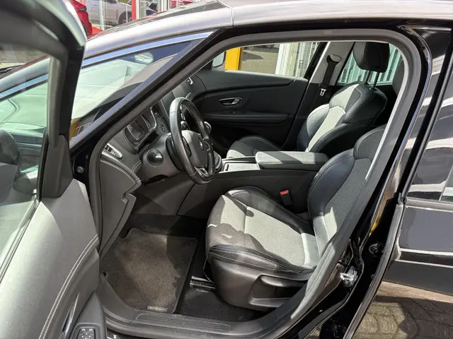 Renault Scénic 1.3 TCe Intens 2022 Benzine 9