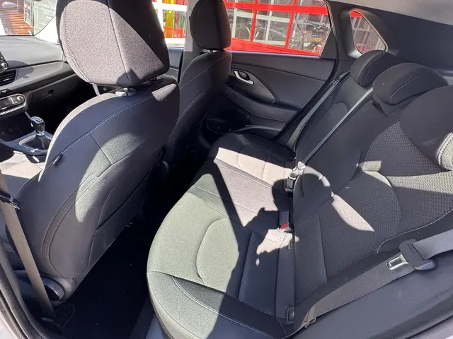 Hyundai i30 1.0 T-GDI First Edition 2018 Benzine 17