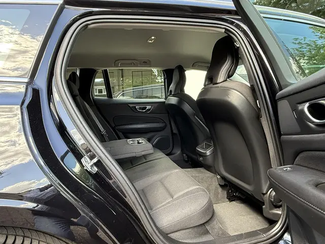 Volvo V60 2.0 B4 Business Pro 2021 Benzine 33
