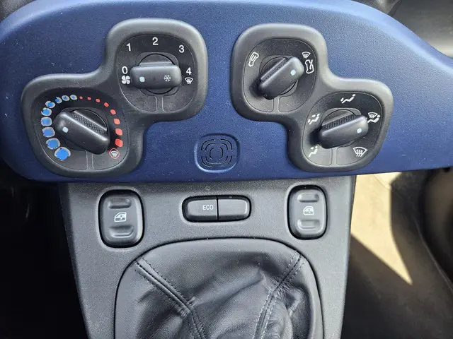 Fiat Panda 0.9 TwinAir Lounge 2012 Benzine 10