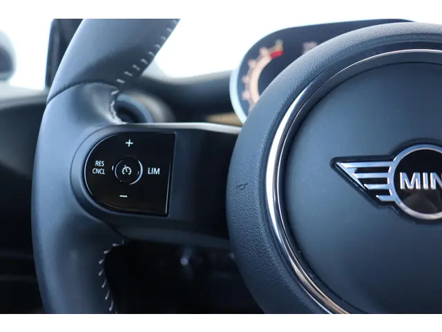 MINI Cooper Mini 1.5 Classic 2022 Benzine 12