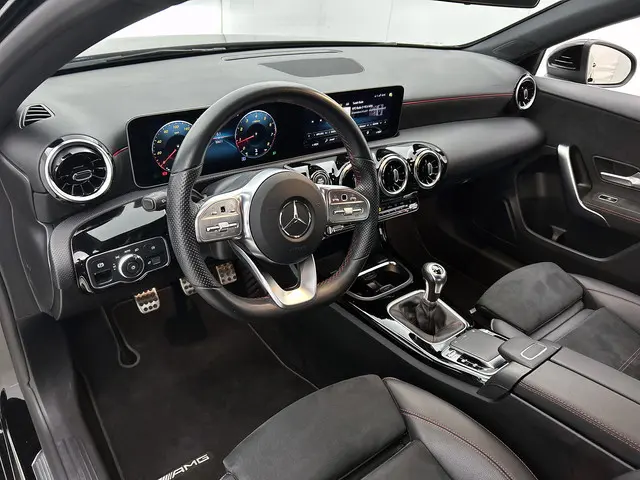 Mercedes-Benz A-Klasse 160 Advantage 2020 Benzine 37