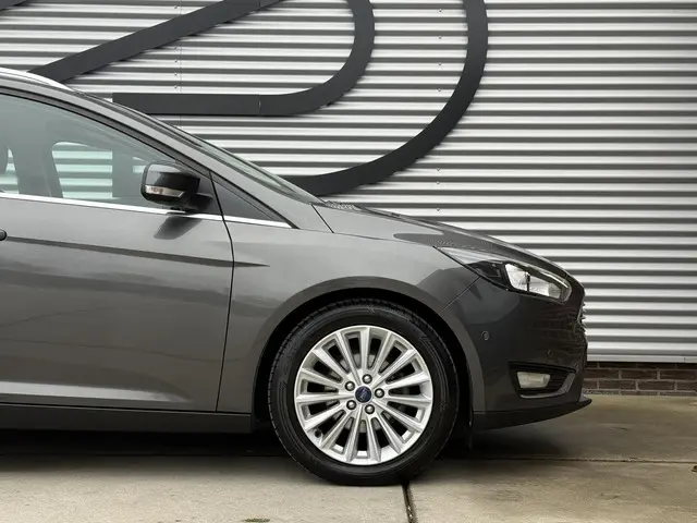 Ford Focus Wagon 1.0 Titanium 2016 Benzine 27