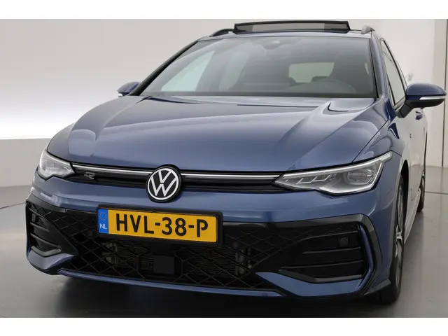 Volkswagen Golf Variant 1.5 eTSI R-Line DSG 2024 Benzine 33