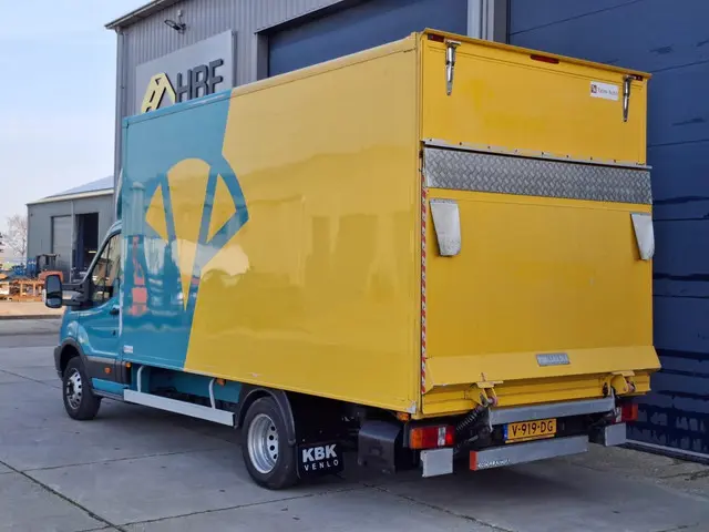 Ford Transit 350 2.2 TDCI L4H1 Ambiente 2017 Diesel 7