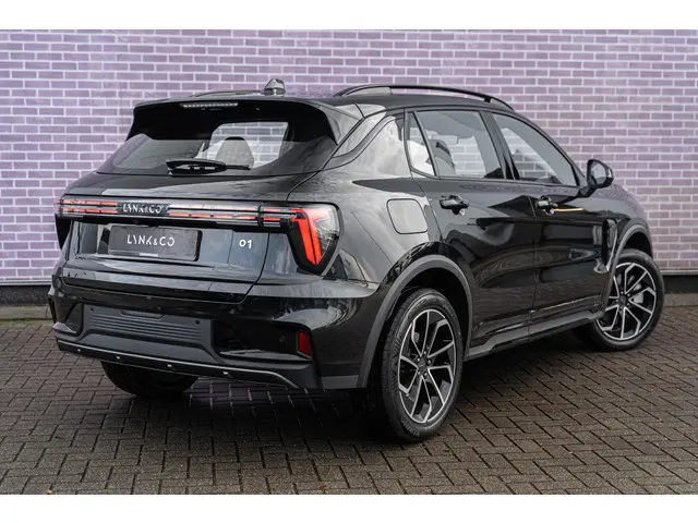 Lynk & Co 01 1.5 Core 2025 Hybride Benzine 17