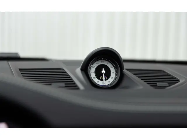 Porsche 911 3.0 Carrera GTS 2022 Benzine 16
