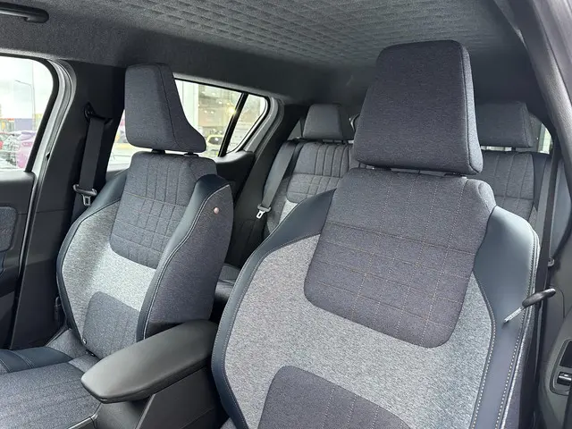 Renault 4 150 pk comfort range techno 2026 Elektrisch 11