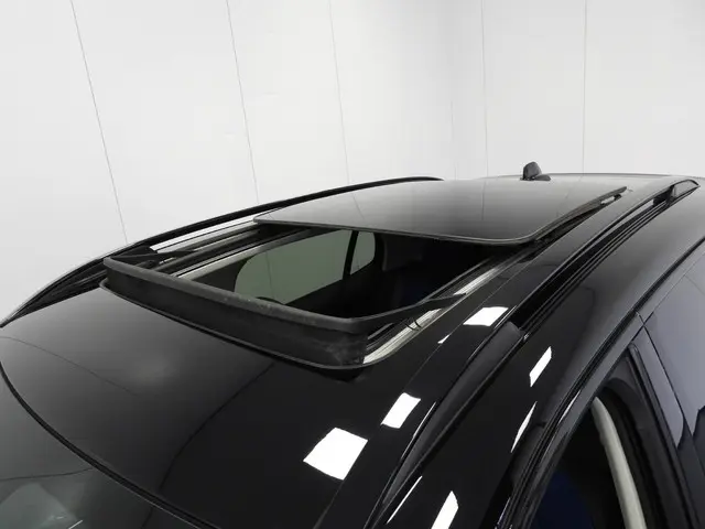 Lynk & Co 01 1.5 PHEV BlackLine 2023 Hybride Benzine 40