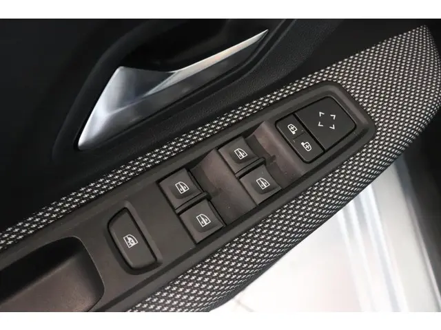 Dacia Sandero 1.0 TCe 90 Comfort 2022 Benzine 24
