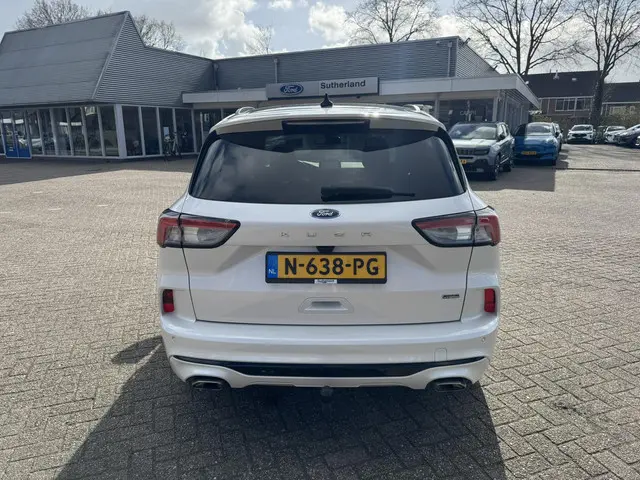 Ford Kuga 2.5 PHEV ST-Line X 2021 Hybride Benzine 6