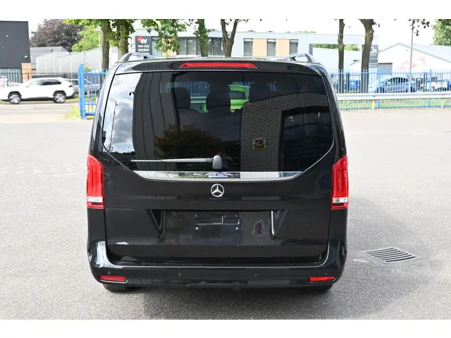 Mercedes-Benz V-Klasse 250d Lang DC 2023 Diesel 14