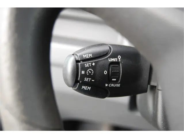 Fiat E-Scudo L2H1 SX 75 kWh 2022 Elektrisch 16