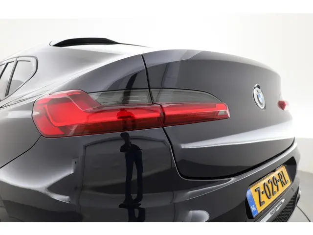 BMW X4 M40i High Executive Edition 2021 Benzine 54