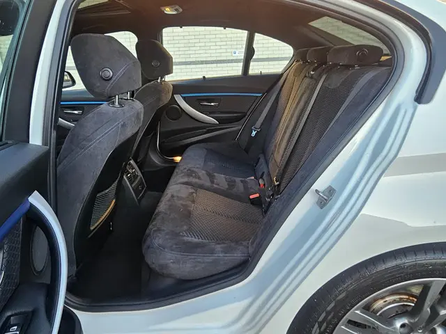 BMW 3 Serie 320i#Nap#M-Sport#Automaat#Opendak 2017 Benzine 22