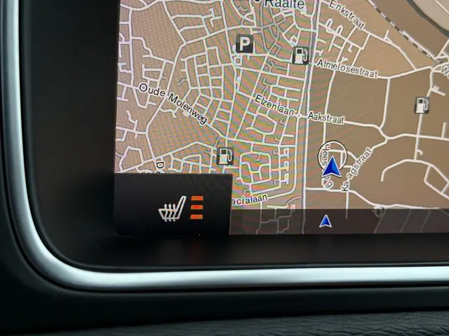 Volvo V40 Cross Country 2.0 T3 Momentum 2017 Benzine 16