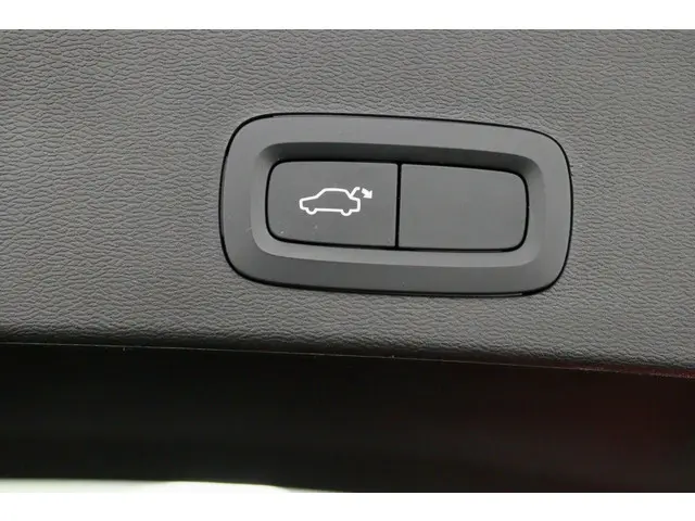 Volvo XC40 1.5 T3 Inscription zwart 2018 Benzine 34
