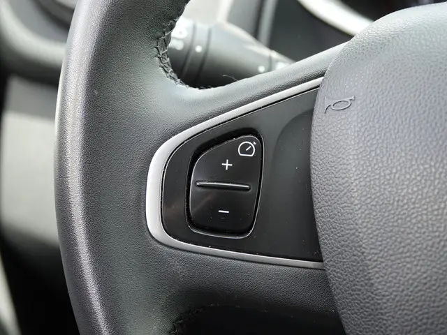Renault Clio 0.9 TCe 90PK Zen 2017 Benzine 24