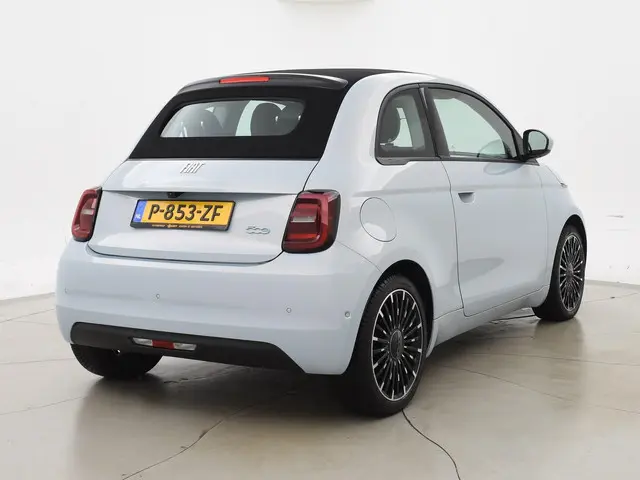 Fiat 500C 42 kWh Aut. *CELESTIAL BLUE* 2021 Elektrisch 65