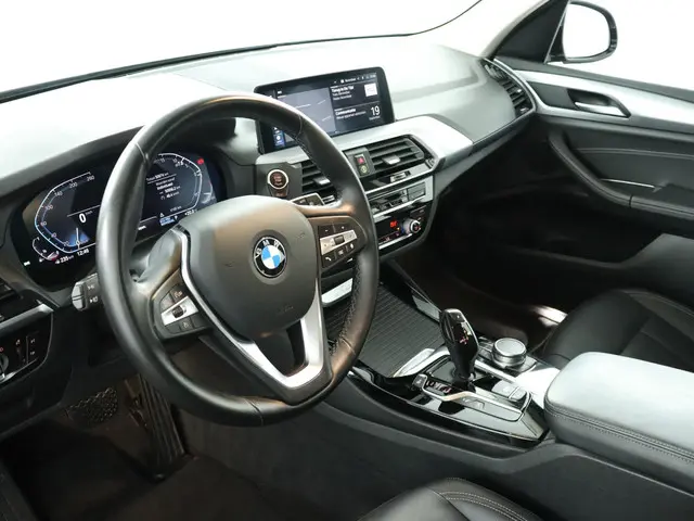 BMW X3 xDrive20i Business Edition Plus 2021 Benzine 49