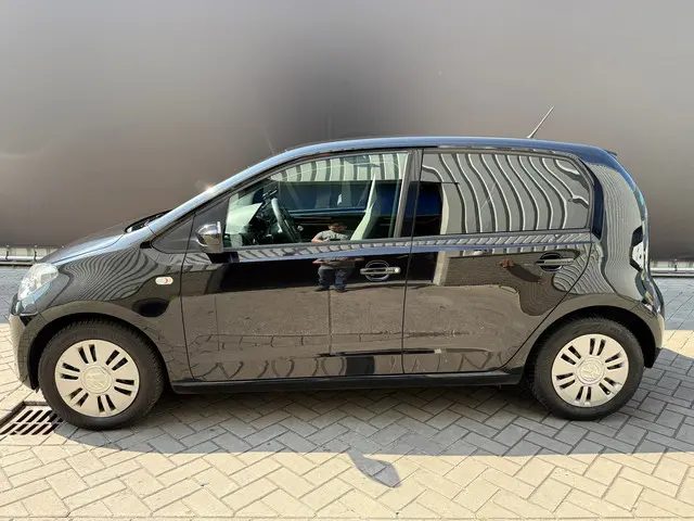 Volkswagen up! 1.0 move up! BlueMotion 2016 Benzine 4