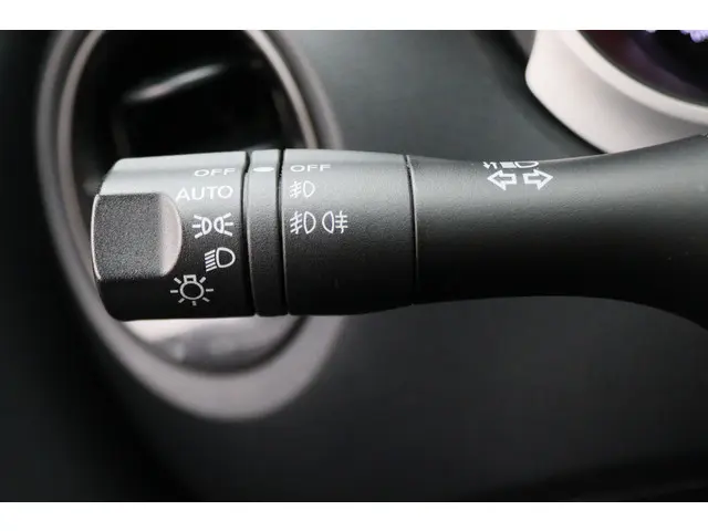 Nissan Juke 1.2 DIG-T S/S Connect Edition 2015 Benzine 30