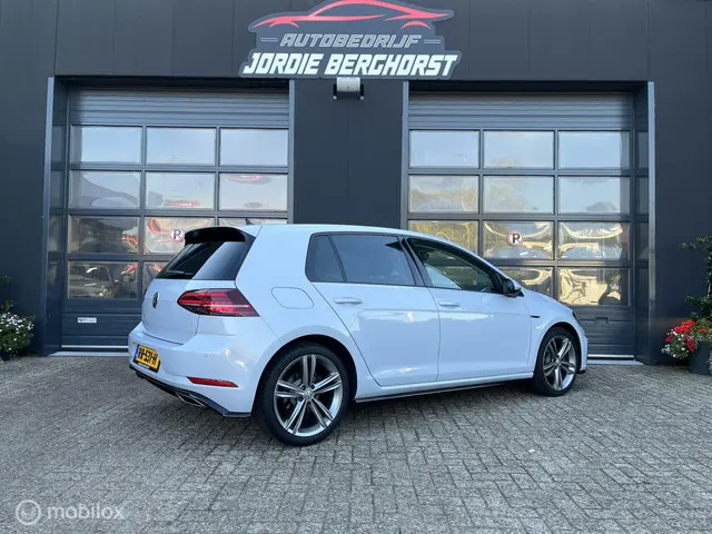 Volkswagen Golf 1.0 TSI Highline R-line 2018 Benzine 4
