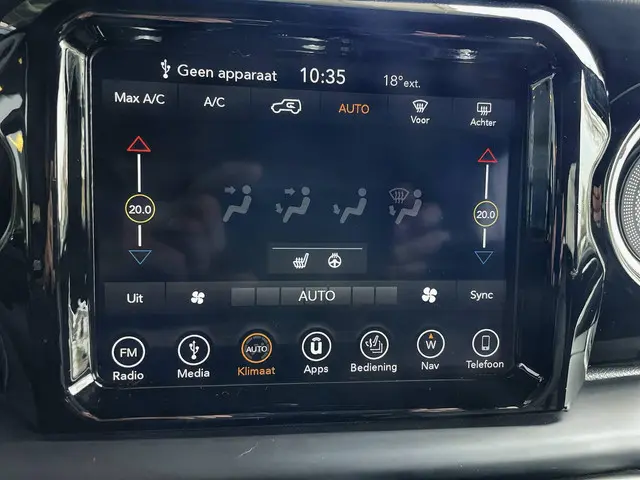Jeep Wrangler Unlimited 2.0T Sahara 2019 Benzine 21
