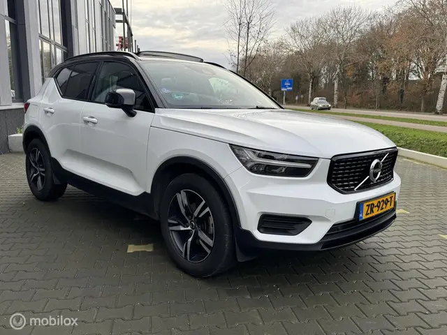 Volvo XC40 1.5 T3 R-Design ACC|Nav|Pano| 2019 Benzine 9