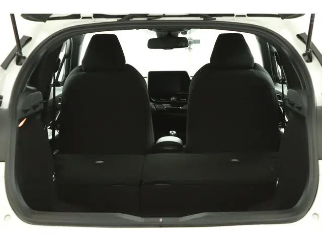 Toyota C-HR 1.8 Hybrid Dynamic 2017 Hybride Benzine 25