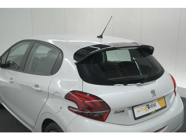 Peugeot 208 PureTech 82 Signature 2018 Benzine 20