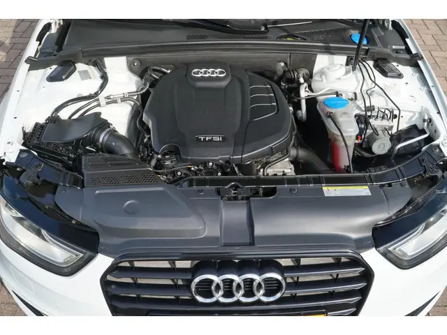 Audi A4 Avant 1.8 TFSI S-LINE PANORAMADAK 2015 Benzine 14