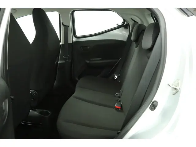 Toyota Aygo 1.0 VVT-i x-fun 2018 Benzine 17