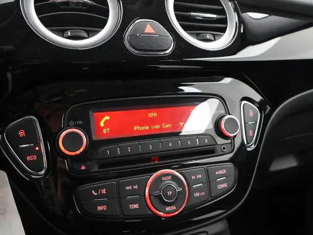 Opel ADAM 1.4 AUTOMAAT UNLIMITED 2017 Benzine 20