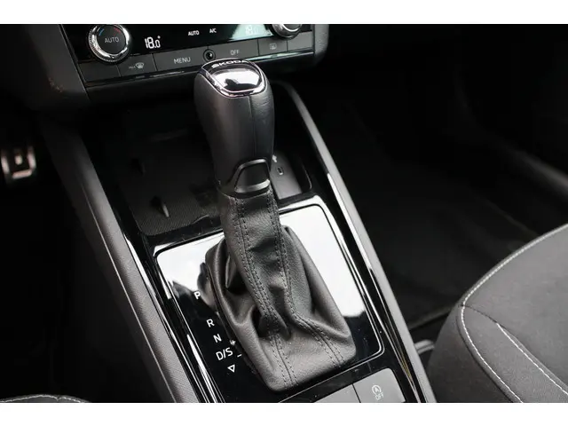 Škoda Scala 1.5 Sport Business 2020 Benzine 31