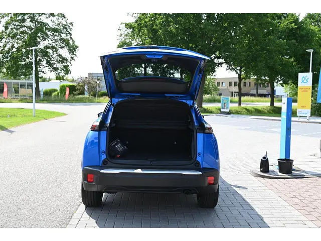 Peugeot 2008 1.2 PureTech Allure Pack 2021 Benzine 7