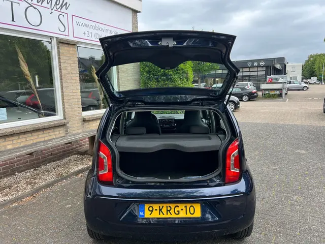 Volkswagen up! 1.0 move up! BlueMotion 2013 Benzine 6