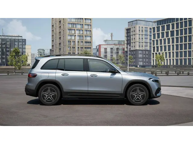 Mercedes-Benz EQB 250+ AMG Line LIMITED 2025 Elektrisch 8