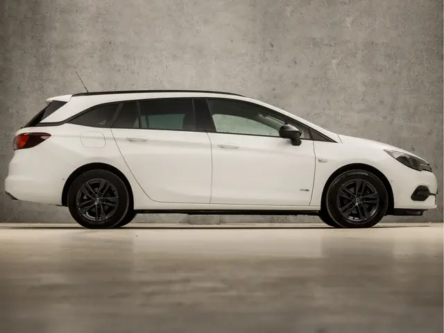 Opel Astra Sports Tourer 1.2 Design & Tech 2022 Benzine 4