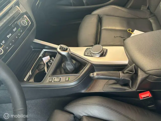 BMW 1 Serie 118i 2019 Benzine 33
