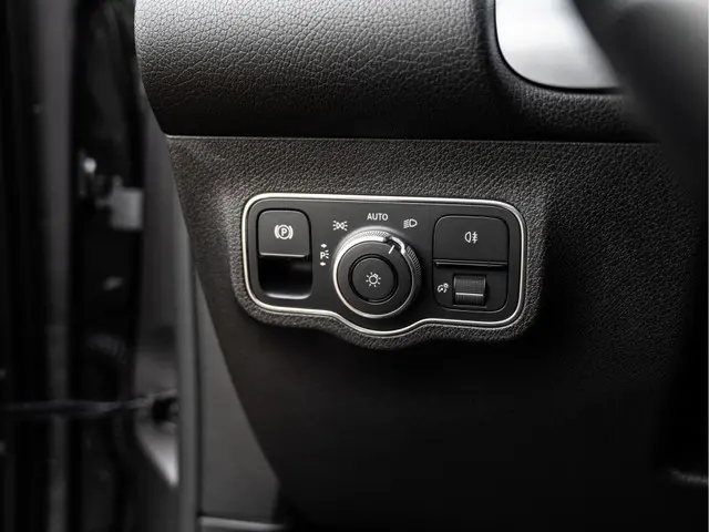 Mercedes-Benz EQB 250 AMG Line 67 kWh 2022 Elektrisch 30