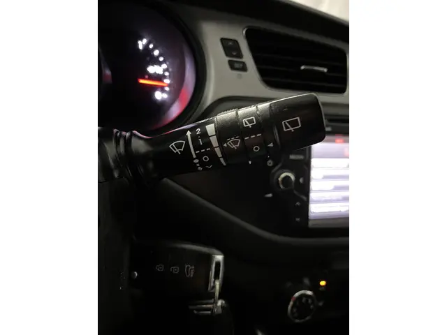 Kia cee'd Sportswagon 1.6 GDI ComfortLine 2015 Benzine 18