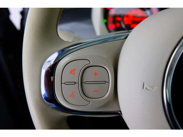 Fiat 500 1.2 Lounge 2019 Benzine 17