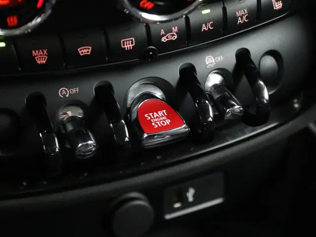 MINI Clubman Cooper 2021 Benzine 24