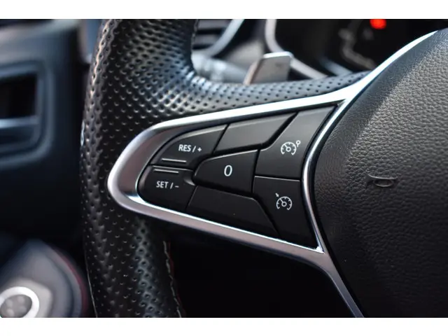 Renault Clio TCe 130 EDC R.S. Line 2019 Benzine 21
